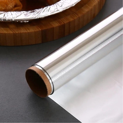 China Papel de aluminio de hoja de metal del artículos de cocina del rollo del papel de aluminio de la categoría alimenticia 3003 de H14 H24 8011 proveedor