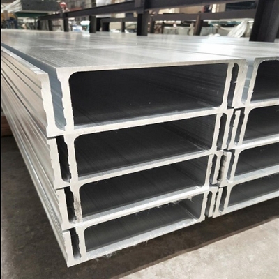 China Perfil de aluminio de la protuberancia de 6061 OEM con buenas manufacturabilidad y resistencia térmica proveedor