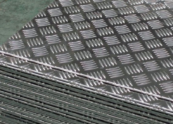 China 6061 6063 7075 grueso de aluminio a cuadros de la placa 0.8-300m m para la cubierta de barco proveedor