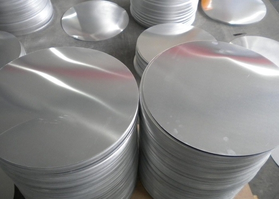 China No hoja de aluminio redonda del palillo, discos de aluminio del espacio en blanco de A1050 A1060 para cocinar la cacerola proveedor