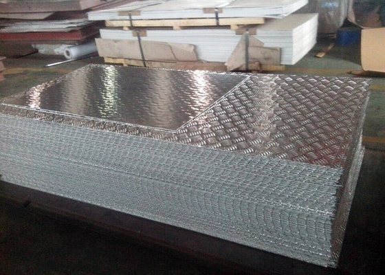China El aluminio ligero del modelo del indicador cubre la placa de piso de aluminio 3003 5052 proveedor